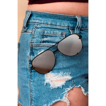Load image into Gallery viewer, Ready to Ship | The Alex Black/Silver - High Quality Unisex Aviator Sunglasses