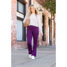 Load image into Gallery viewer, Purple flare yoga pants by Julia Rose
Stretchy high waist purple leggings with pockets and flared leg