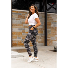 Load image into Gallery viewer, Julia Rose Charlie camo full-length leggings, Women wearing Charlie camo leggings high waisted