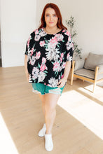 Load image into Gallery viewer, Essential Blouse in Black Floral