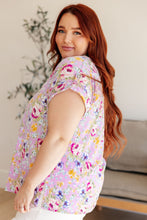 Load image into Gallery viewer, Lizzy Cap Sleeve Top in Lavender and Magenta Floral