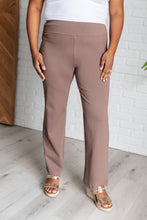 Load image into Gallery viewer, Magic Straight Pants in Dark Mocha