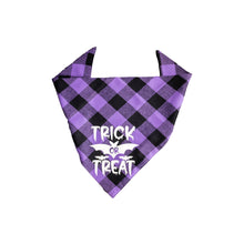 Load image into Gallery viewer, Julia Rose Halloween dog triangle collar scarf, Halloween dog bandana triangle style