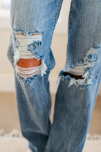 Load image into Gallery viewer, Rose High Rise 90's Straight Jeans in Light Wash