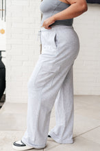 Load image into Gallery viewer, Run, Don't Walk Cargo Sweatpants in Grey