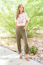 Load image into Gallery viewer, First Class Pants In Olive