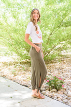 Load image into Gallery viewer, First Class Pants In Olive