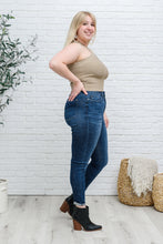 Load image into Gallery viewer, Crossways Halter Top