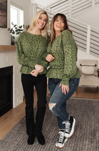 Load image into Gallery viewer, Ariana Printed Top in Olive