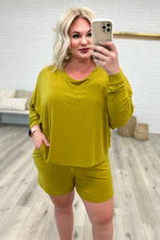 Load image into Gallery viewer, Oversized Top & Shorts Set