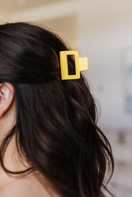 Load image into Gallery viewer, Claw Clip Set of 4 in Lemon