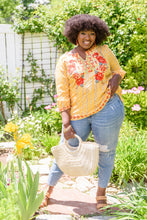 Load image into Gallery viewer, Freehand Art Shirt