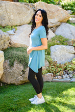 Load image into Gallery viewer, Fresh Feels Top In Teal