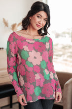 Load image into Gallery viewer, Group Chat Floral Top