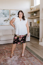 Load image into Gallery viewer, Perfectly Pristine Floral Pencil Skirt