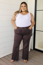 Load image into Gallery viewer, Sybil High Rise Frayed Hem 90's Straight Jeans in Brown