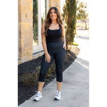 Load image into Gallery viewer, Ready to Ship | Black LEOPARD CAPRI with POCKETS  - Luxe Leggings by Julia Rose®
