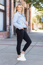 Load image into Gallery viewer, Ready to Ship  | The Lana - 7/8 BLACK PETITE Leggings with Pockets
