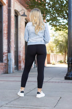 Load image into Gallery viewer, Ready to Ship  | The Lana - 7/8 BLACK PETITE Leggings with Pockets
