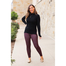 Load image into Gallery viewer, Julia Rose Wren Plaid Leggings with pockets and high waistband. Buttery soft plaid leggings for women by Julia Rose.

