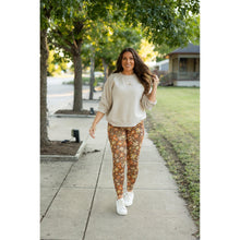 Load image into Gallery viewer, Ready to Ship  |  The Autumn - Fall Leaves Leggings
