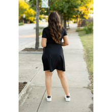 Load image into Gallery viewer, Julia Rose Dakota Dress women’s boutique midi dress front view, Woman wearing Julia Rose Dakota Dress casual everyday outfit

