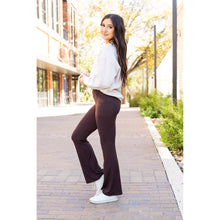 Load image into Gallery viewer, High-waisted brown bootcut leggings with pockets by Julia Rose, Julia Rose women’s brown flared leggings lifestyle image

