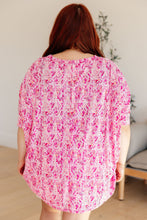 Load image into Gallery viewer, Essential Blouse in Fuchsia and White Paisley

