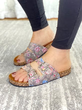 Load image into Gallery viewer, The Green Thumb Sandals

