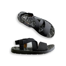 Load image into Gallery viewer, Thrive Sandals in Black
