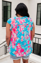 Load image into Gallery viewer, Lizzy Flutter Sleeve Top in Blue and Pink Roses
