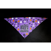 Load image into Gallery viewer, Julia Rose Halloween dog triangle collar scarf, Halloween dog bandana triangle style
