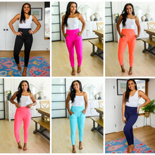 Load image into Gallery viewer, PREORDER: Haley Ruched Waist Legging in Seven Colors
