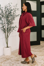 Load image into Gallery viewer, Travel Envy Ribbed Knit Dress in Wine
