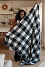 Load image into Gallery viewer, Penny Blanket Single Cuddle Size in Plaid
