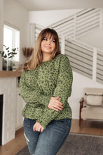 Load image into Gallery viewer, Ariana Printed Top in Olive
