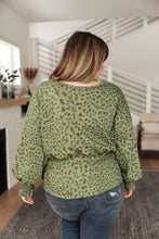 Load image into Gallery viewer, Ariana Printed Top in Olive
