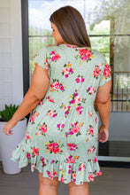 Load image into Gallery viewer, Can&#39;t Fight the Feeling Floral Dress
