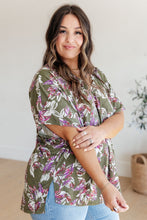 Load image into Gallery viewer, Flower Girl Floral V-Neck Top
