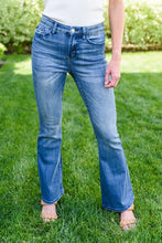 Load image into Gallery viewer, La Mode Contrast Trouser Flare Jeans
