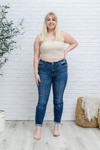 Load image into Gallery viewer, London Midrise Cuffed Boyfriend Jeans
