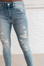Load image into Gallery viewer, Washed Winter Skies Jeans
