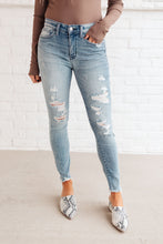 Load image into Gallery viewer, Washed Winter Skies Jeans
