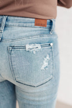 Load image into Gallery viewer, Washed Winter Skies Jeans
